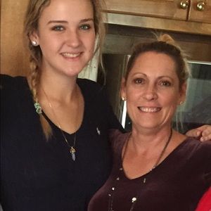 Meet your Posher, Sherry